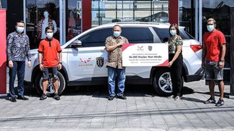Wuling Kembali Donasikan Puluhan Ribu Masker, Kali ini Bersama Bali United