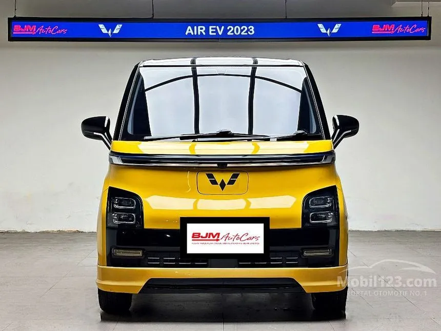 2023 Wuling Air EV Long Range + Charging Pile Hatchback