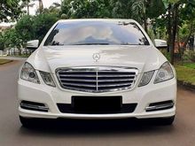 2013 Mercedes-Benz E200 1.8 CGI Sedan at Istimewa KM Low