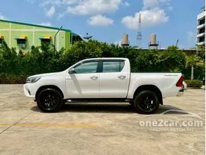 2017 Toyota HILUX REVO 2.4 E Plus Prerunner Double Cab Pickup
