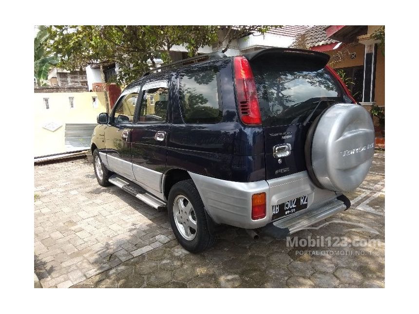 Jual Mobil Daihatsu Taruna 2002 FGZ 1.6 di Yogyakarta Manual SUV Biru