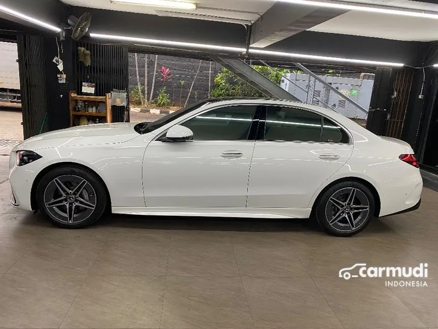 2025 Mercedes-Benz C300 AMG Line Sedan