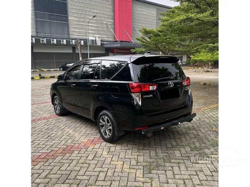2022 Toyota Kijang Innova V MPV