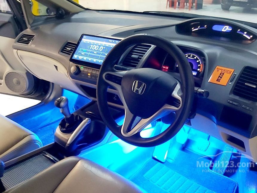 Jual Mobil Honda Civic 2008 FD 1.8 di Jawa Timur Manual Sedan Hitam Rp