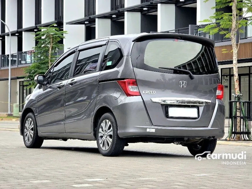 2012 Honda Freed Power Sliding Door MPV