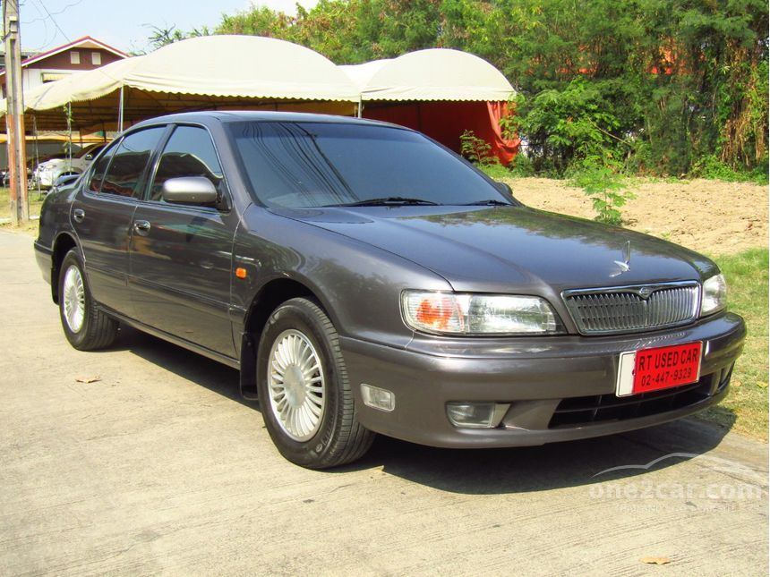Nissan cefiro 2000
