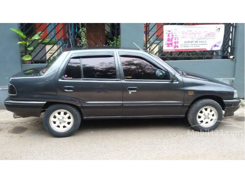 Jual Mobil  Daihatsu  Charade 1991 Classy  1 3 di Jawa Barat 