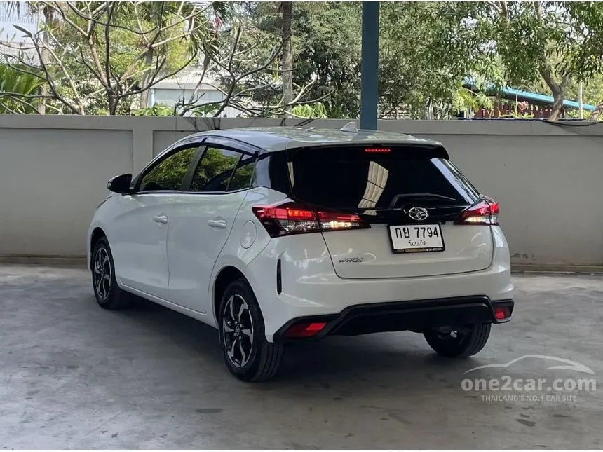 2024 Toyota YARIS Smart Hatchback