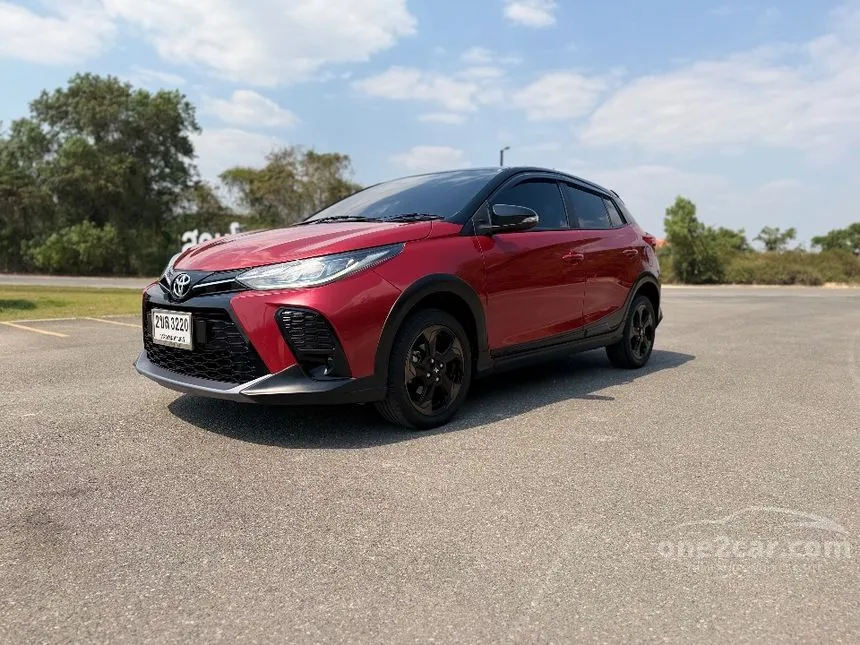2022 Toyota YARIS Sport X Urban Hatchback