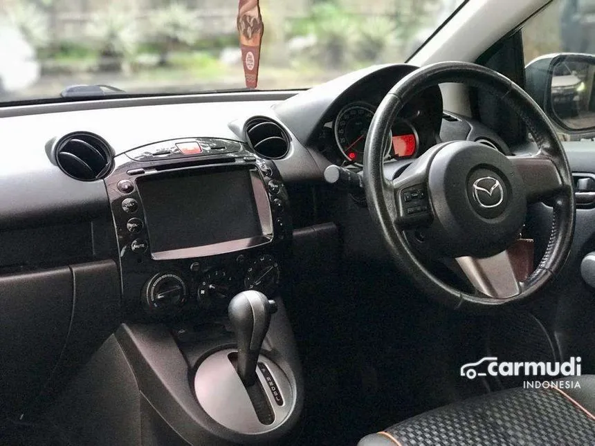 2014 Mazda 2 Interior Photos  CarBuzz