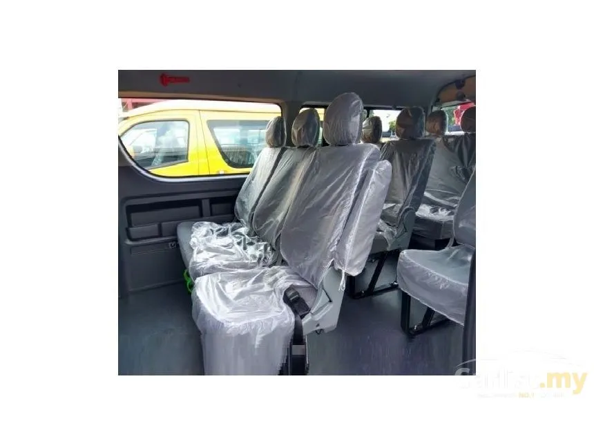 2025 CAM Placer-X A4 Window Van 12 Seater Van