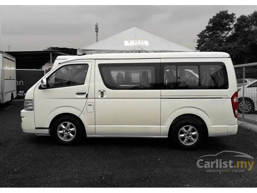 2025 CAM Placer-X A4 Window Van 12 Seater Van