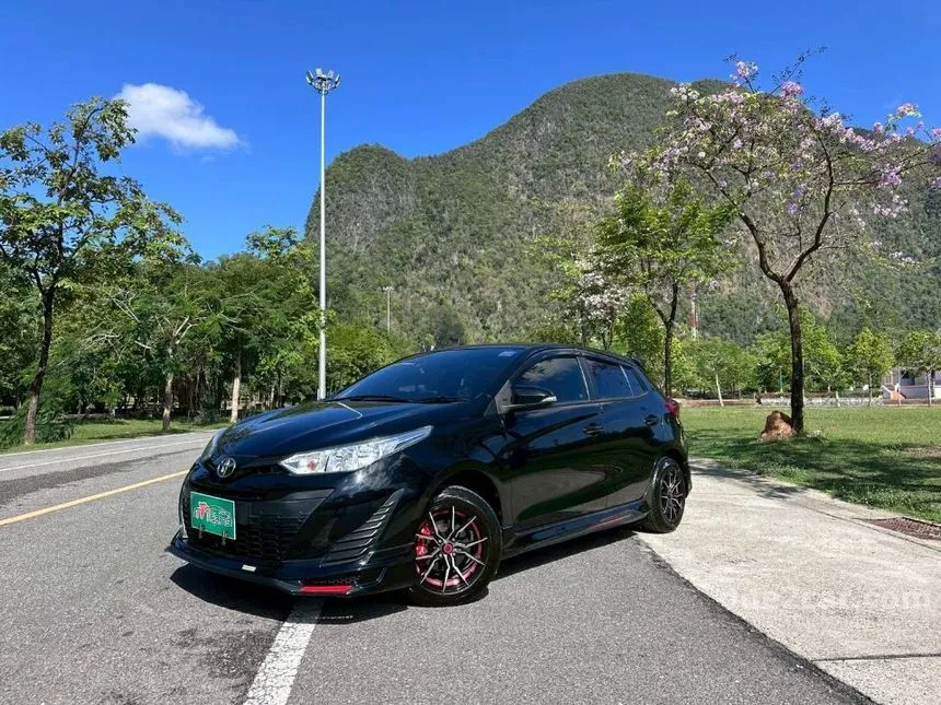 2020 Toyota YARIS E Hatchback