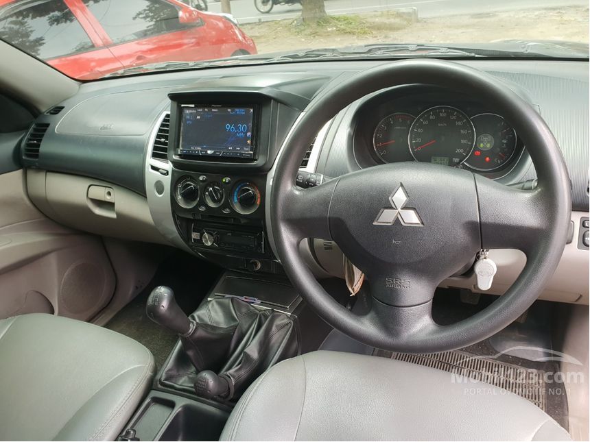 2013 Mitsubishi Pajero Sport GLX SUV