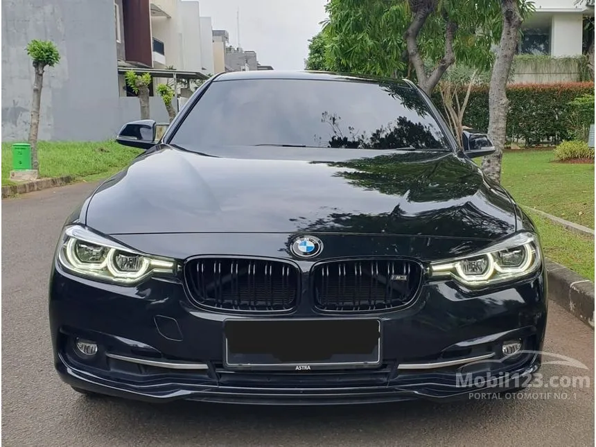 2018 BMW 320i Sport Sedan
