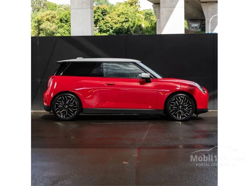 2025 MINI Cooper Cooper SE Hatchback