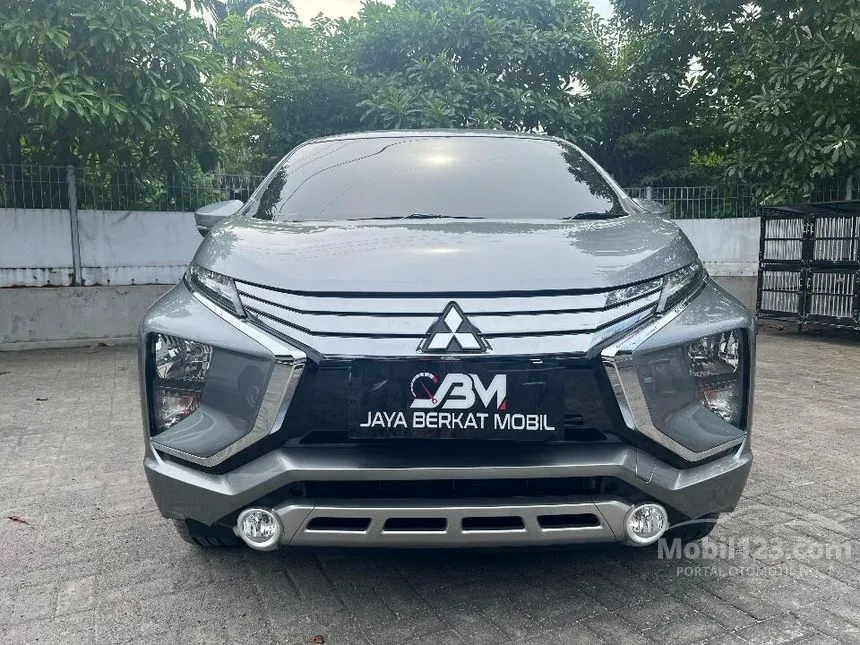 Jual Mobil Mitsubishi Xpander 2018 SPORT 1.5 di Jawa Timur Automatic Wagon Abu