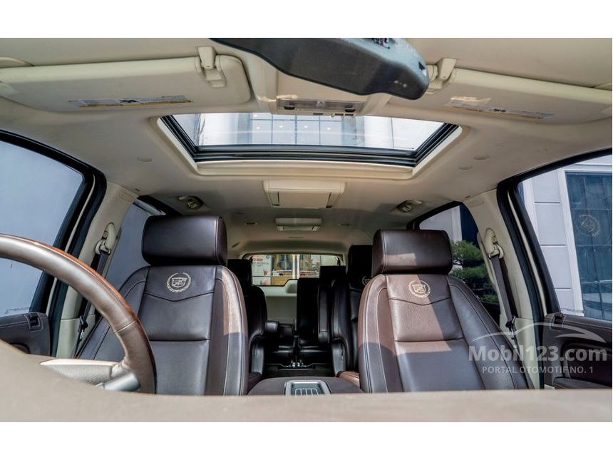 2014 Cadillac Escalade Platinum SUV