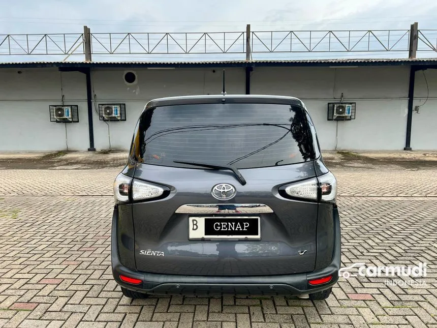 2018 Toyota Sienta V MPV