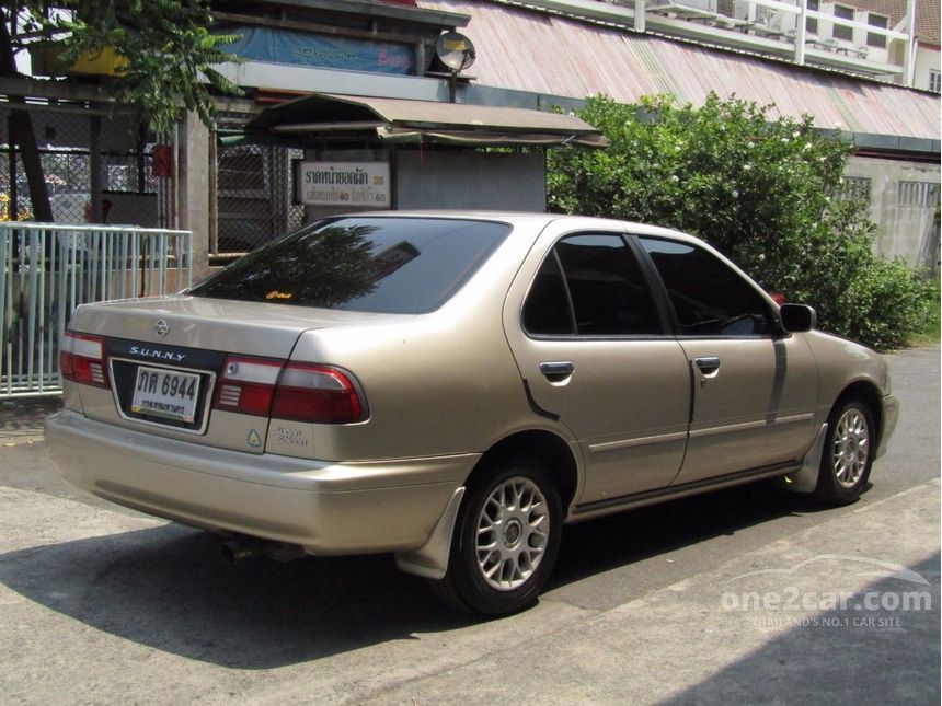 Nissan sunny 2000