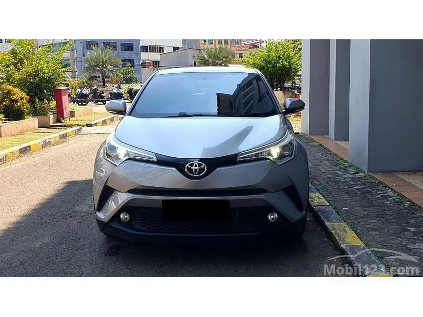 2018 Toyota C-HR (1 Tone) SUV