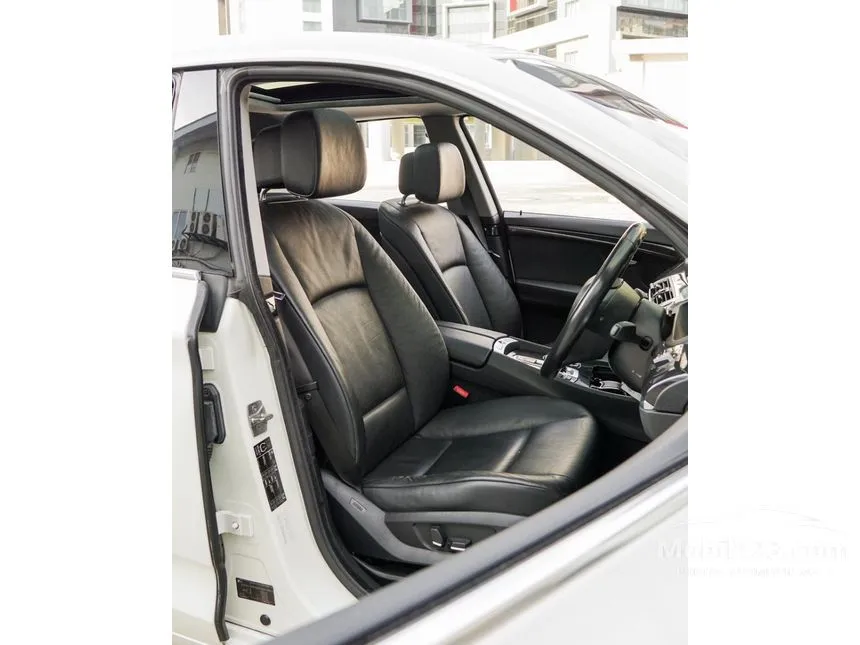 2011 BMW 535i Luxury GT Hatchback