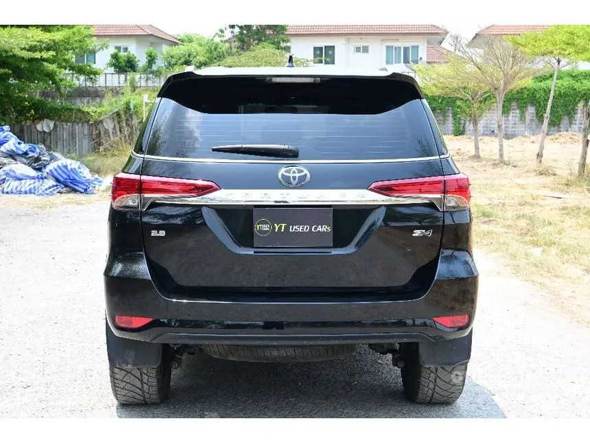 2019 Toyota FORTUNER V SUV