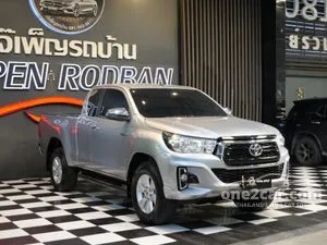 2019 Toyota HILUX REVO 2.4 E Prerunner Smart Cab Pickup