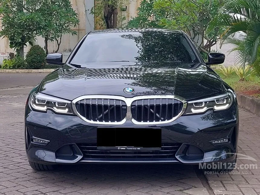 2022 BMW 730Li M Sport Sedan