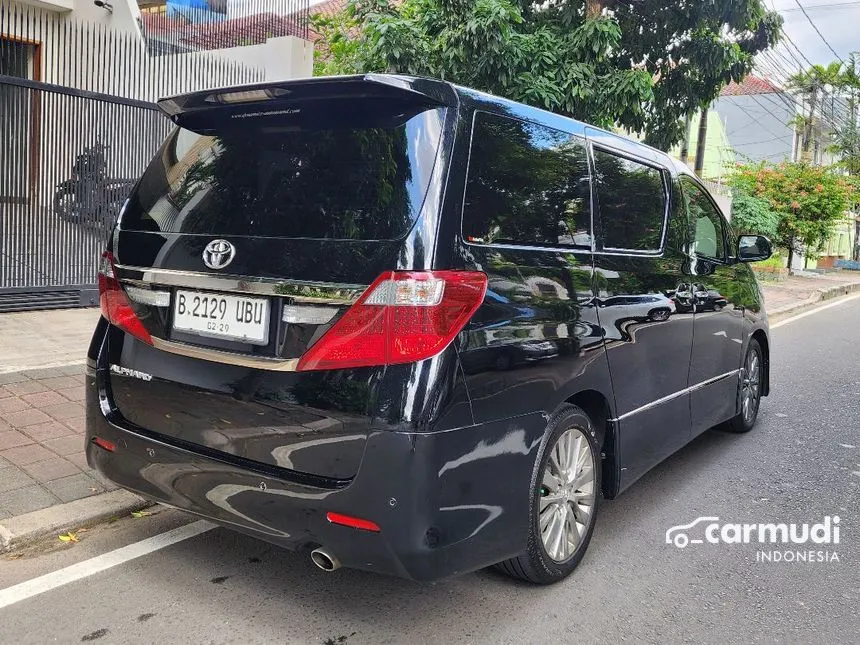 2013 Toyota Alphard S MPV