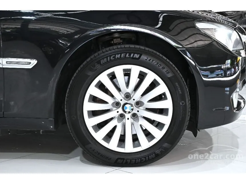 2013 BMW 730Li Sedan