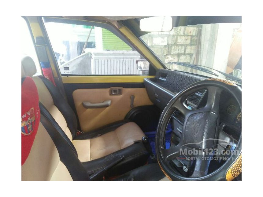 1984 Daihatsu Charade Hatchback