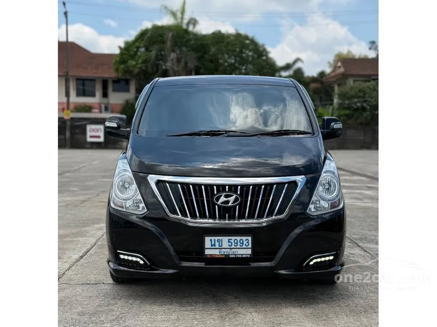 2017 Hyundai H-1 Deluxe Van
