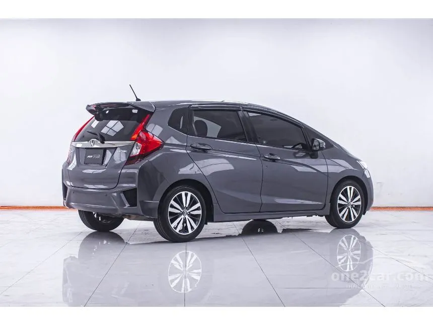 2015 Honda JAZZ SV Hatchback