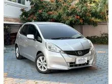 2012 Honda JAZZ 1.5 (ปี 08-14) V Hatchback