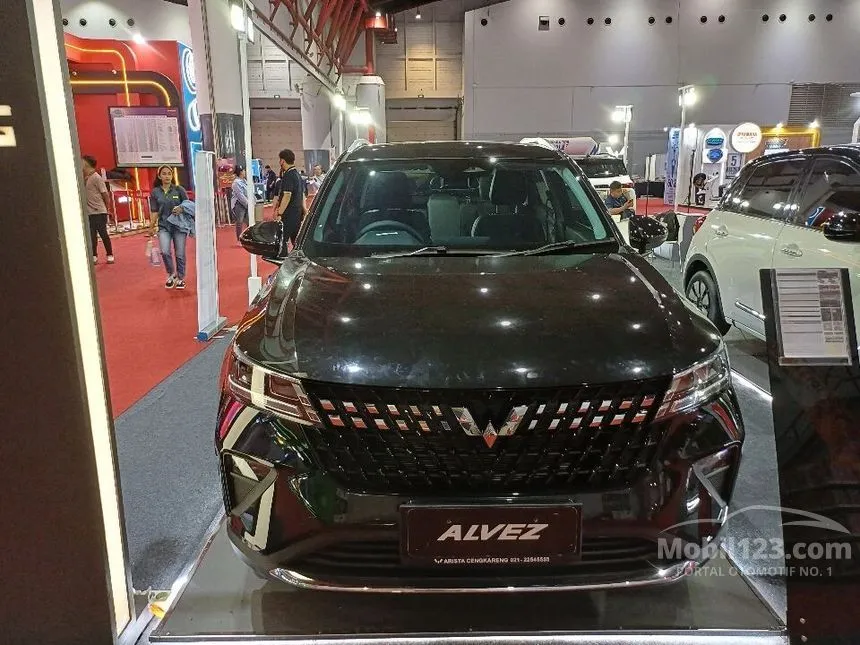 Jual Mobil Wuling Alvez 2023 EX 1.5 di Banten Automatic Wagon Hitam Rp 270.000.000