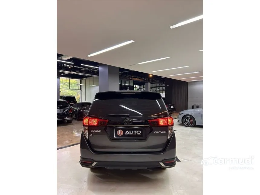 2021 Toyota Kijang Innova Venturer MPV