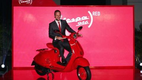 Vespa 946 Red Dijual dengan Harga Rp 199 Juta