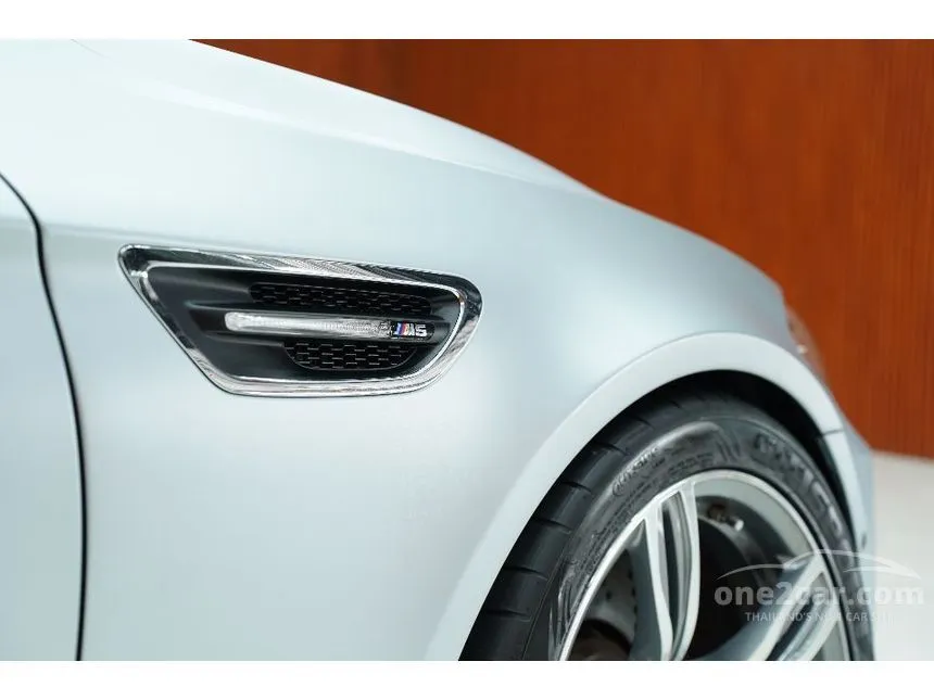 2015 BMW M5 Sedan