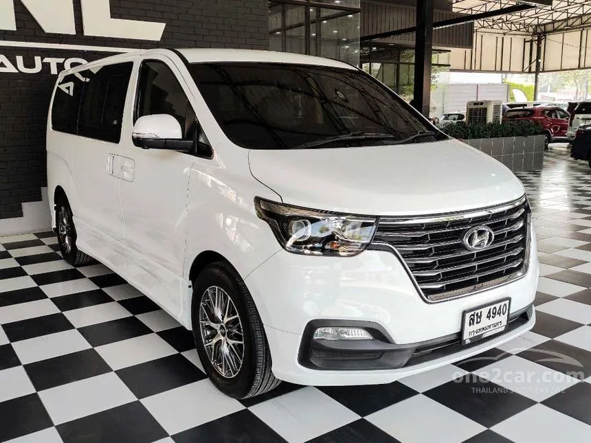 2018 Hyundai Grand Starex Premium Wagon