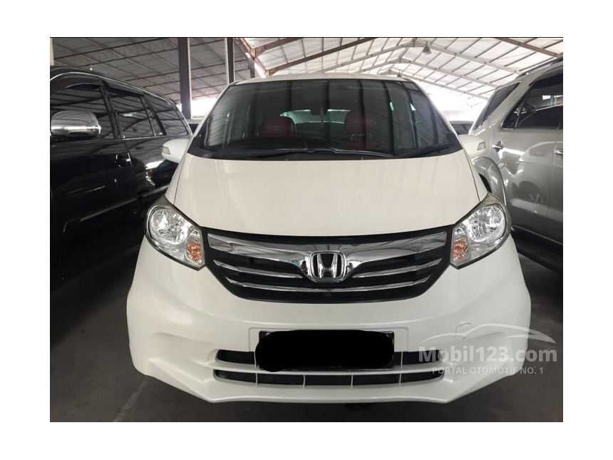 Jual Mobil  Honda  Freed  2012 E 1 5 di Sumatera Utara 