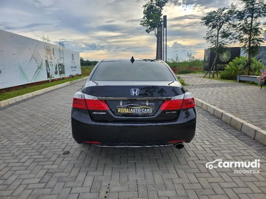 2013 Honda Accord VTi-L Sedan