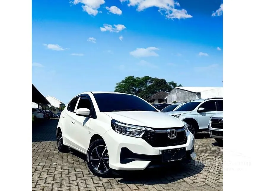 Jual Mobil Honda Brio 2024 E Satya 1.2 di Banten Automatic Hatchback Putih Rp 183.900.000