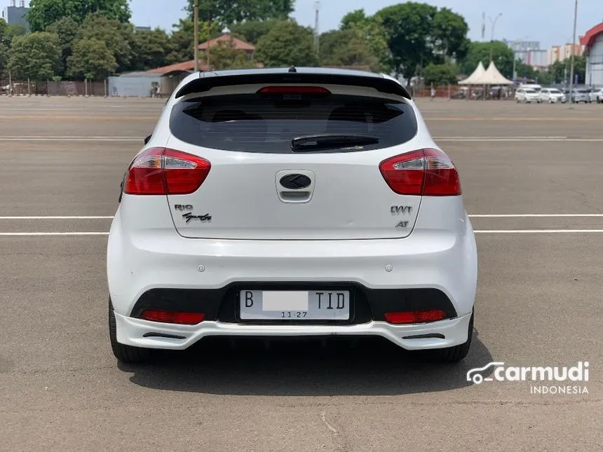 2014 KIA Rio Hatchback