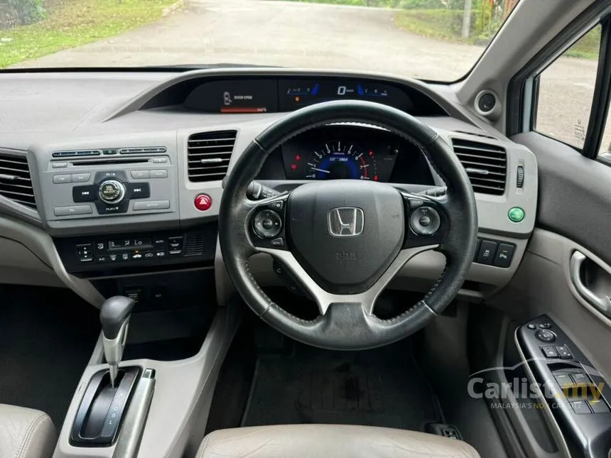 2013 Honda Civic i-VTEC Hybrid Sedan