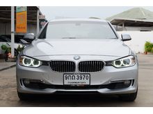 2016 BMW 320i 2.0 F30 (ปี 11-16) Sedan