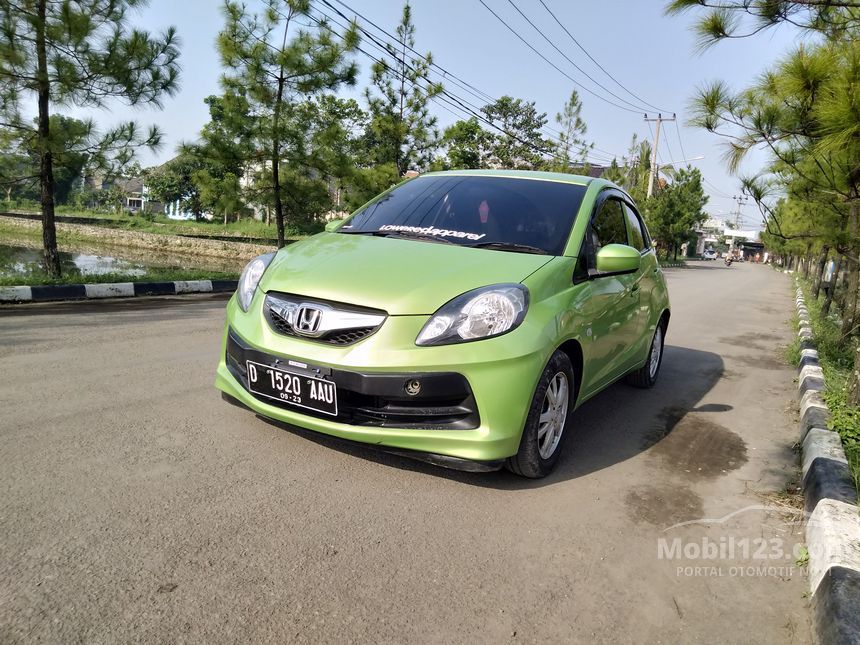 Download Gambar Mobil Brio Hijau