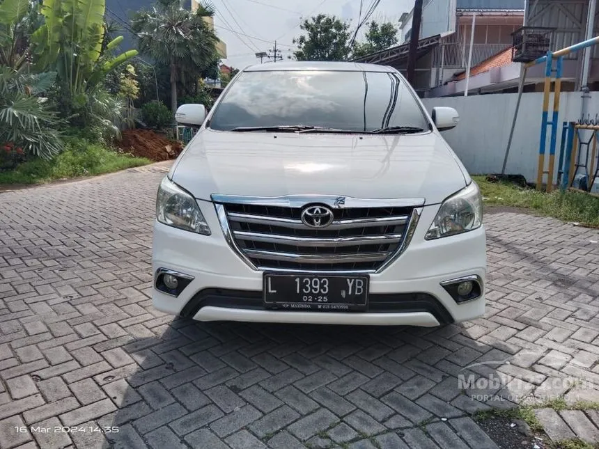 Jual Mobil Toyota Kijang Innova 2014 V 2.0 di Jawa Timur Automatic MPV Putih Rp 190.000.000