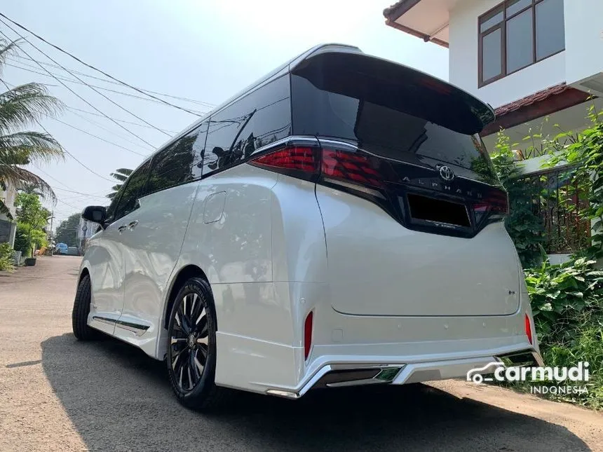 2024 Toyota Alphard HEV Modellista MPV