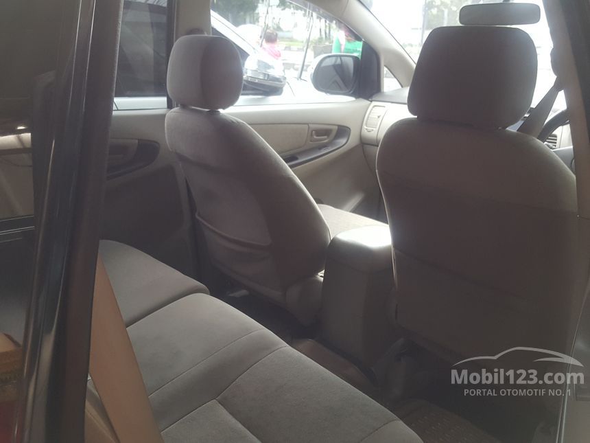  Jual  Mobil Toyota Kijang Innova 2009 G 2 0 di Jawa  Barat  